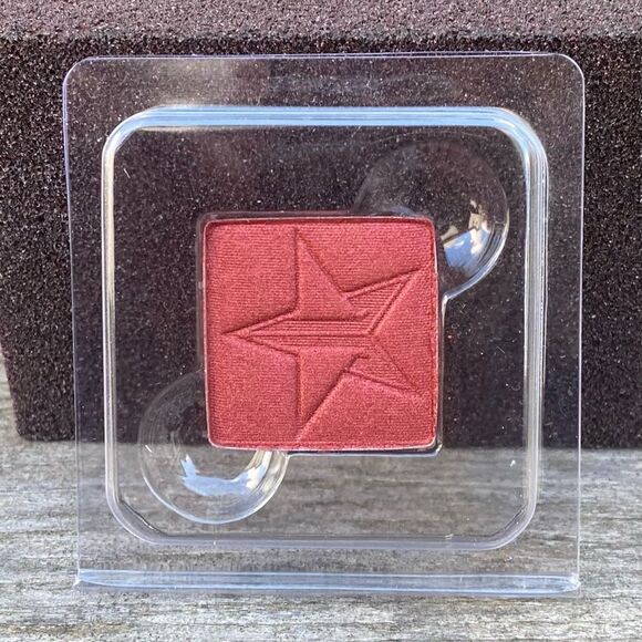 NIB New Jeffree Star Single Pressed Pigment Eyeshadow Blood Sugar 0.05 oz - Picture 3 of 8